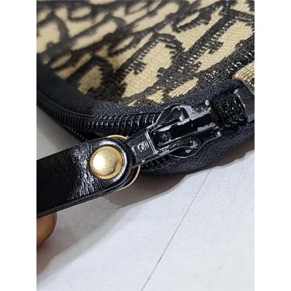 Authentic CHRISTIAN DIOR Vintage Monogram Wristlet Clutch Navy Blue/Beige - Picture 9 of 14